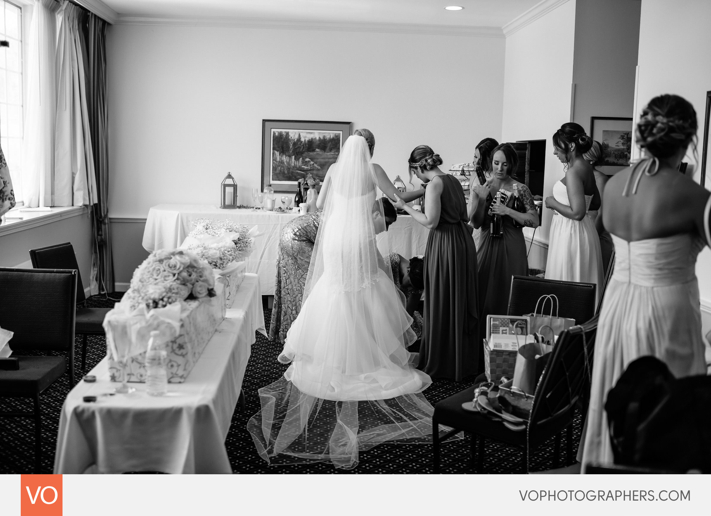 Farmington Gardens Wedding Robyn Michael Vo Photographers Wedding Lifestyle Photography