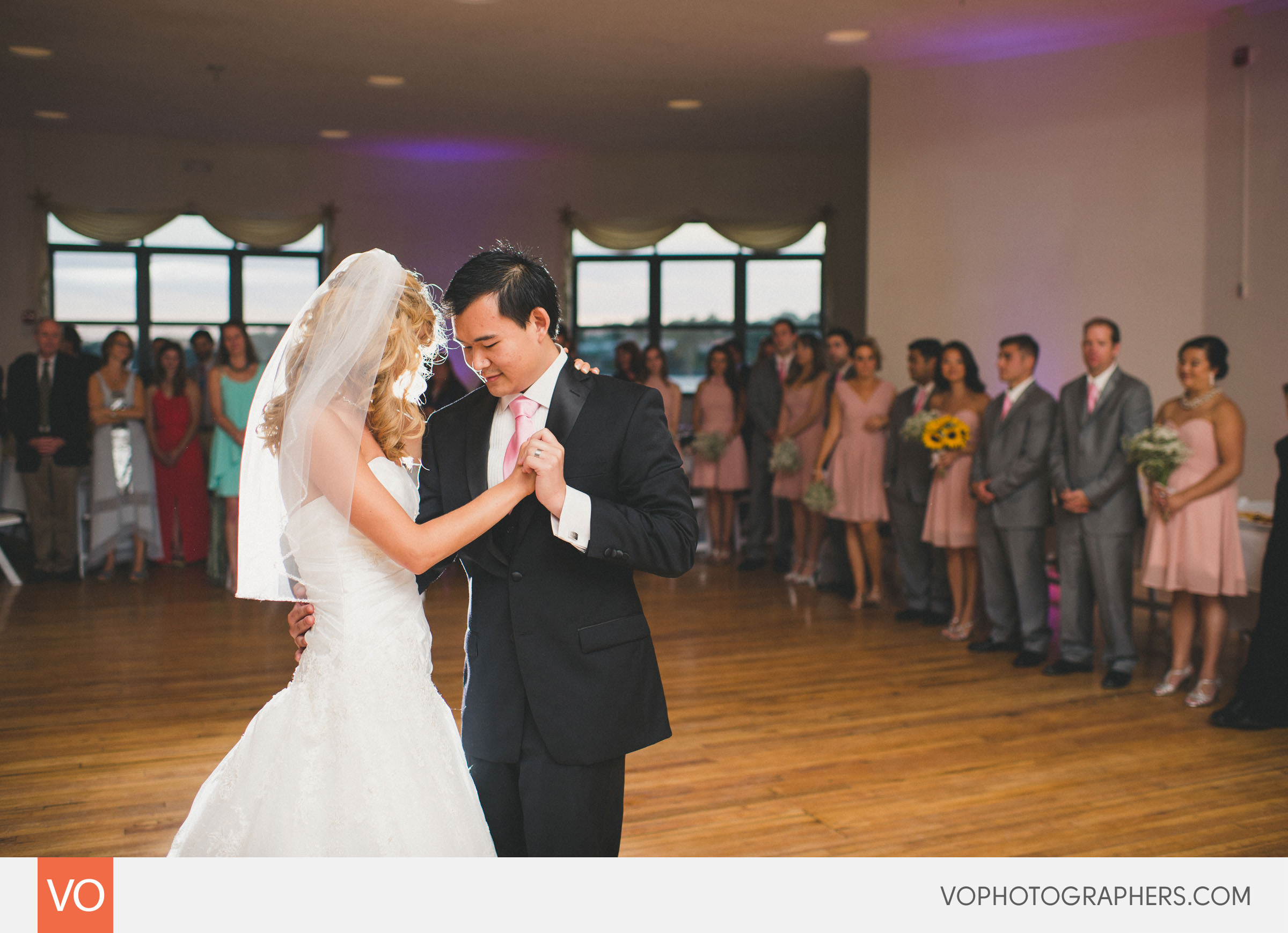 Rotunda-Easton-Beach-Newport-Rhode-Island-Wedding-0036