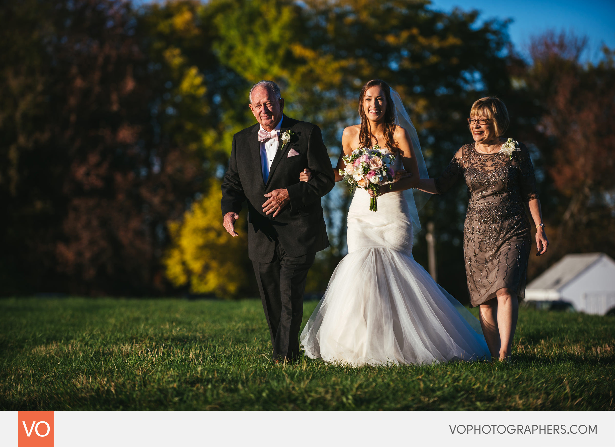 red-barns-hampshire-college-wedding-0018
