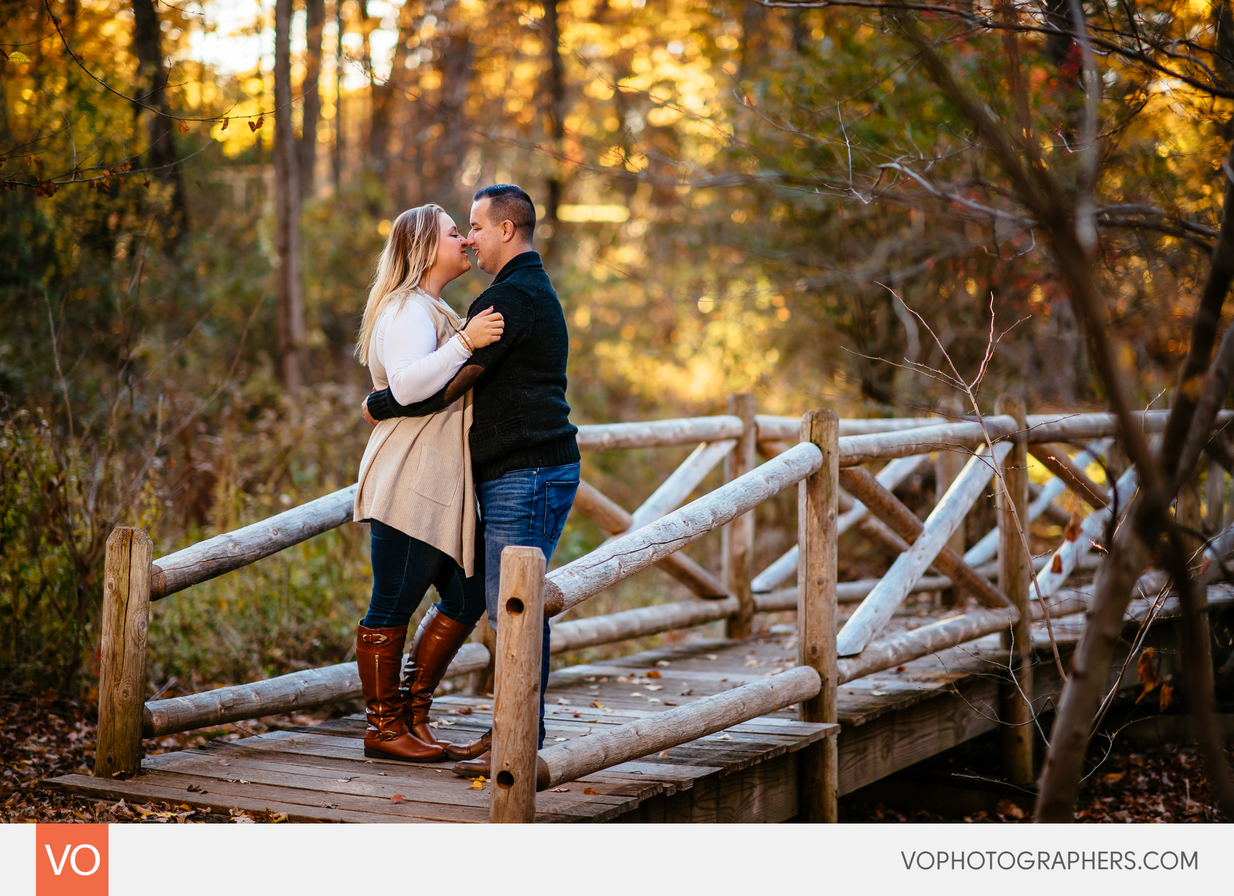 wadsworth-mansion-at-long-hill-engagement-0014